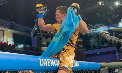 Восходящая звезда ММА из Казахстана стал трехкратным чемпионом мира