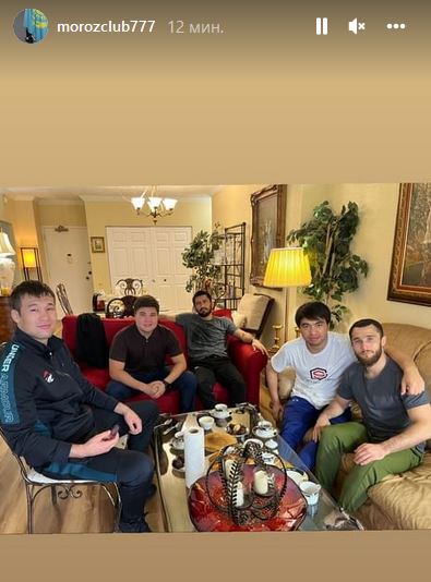 Звезды казахстанского ММА показали общее фото из США