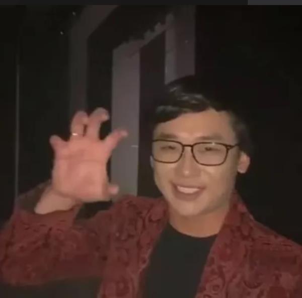 Нашумевший в боксе Дикий Арман «заразил» звезд спорта и эстрады. СМИ выдало фото и всю правду