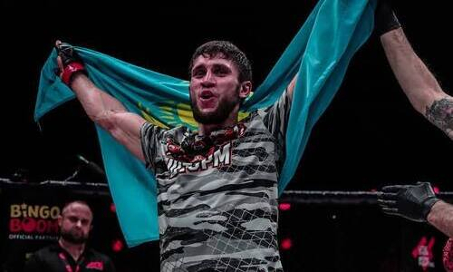Казахстанский боец дебютирует в российском промоушне против чемпиона мира по ММА