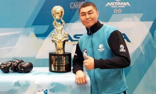 У непобежденного казахстанского боксера сменился соперник по следующему бою