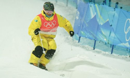 Лидер сборной Казахстана остался без медали Олимпиады в Пекине