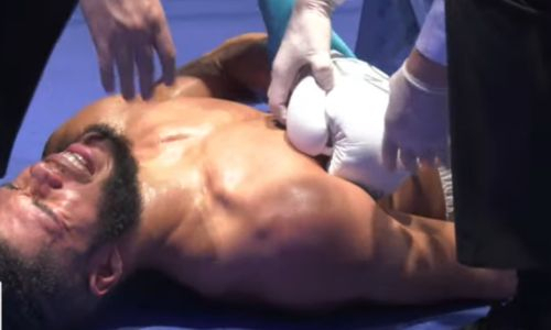 Видео боя чемпиона мира из Казахстана со скандальным исходом за титул WBO
