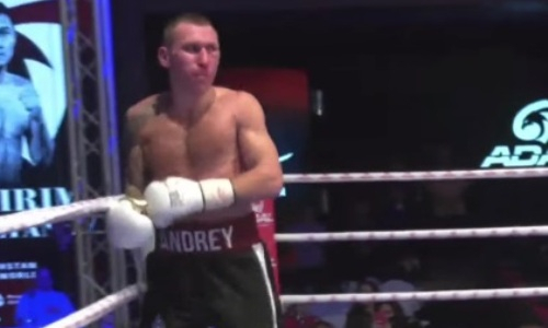 «Какая там нахер травма?». Российского боксера разоблачили на родне после отказа в титульном бою с казахстанцем