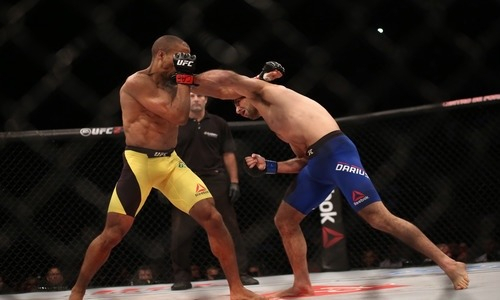 Казахстанцы завоевывают UFC: Морозов в топовых боях недели