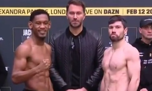 Джейкобс прошел взвешивание и дуэль взглядов с «Гориллой». Видео