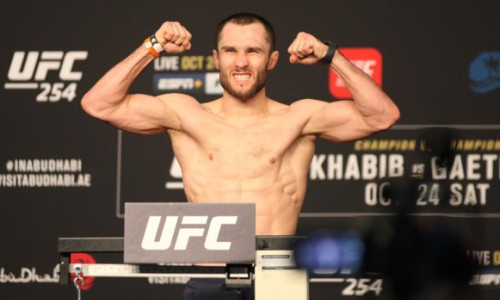 Стал известен рекордный гонорар Сергея Морозова за третий бой в UFC