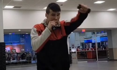 Казахстанский боксер анонсировал свой третий бой в США