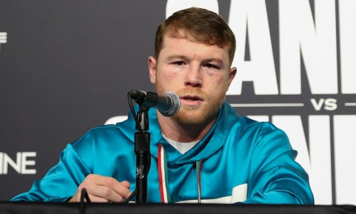 «Канело» обиделся на фанатов. Они считают его трусом