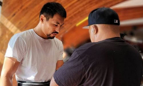 Жанибек Алимханулы продемонстрировал технику удара и работы на ногах. Видео