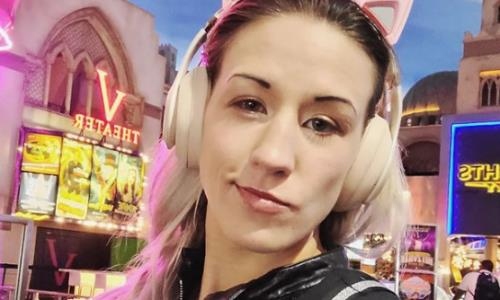 «Жду тут одну разговорчивую барышню». Казахстанка из UFC захотела выбить зубы сопернице. Фото