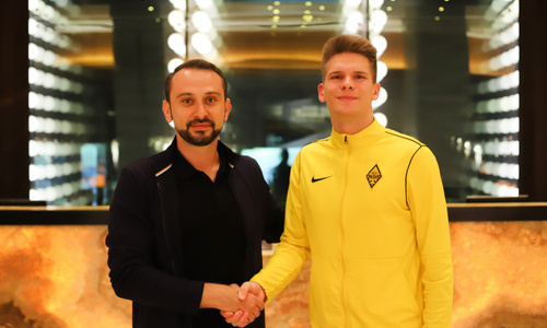 «Кайрат» официально подписал российского голкипера