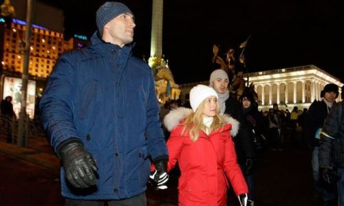 «Это абсолютный позор!». Бывшая невеста Кличко резко высказалась о ситуации в Украине