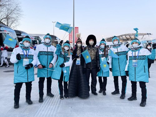 Знаменосцы Казахстана предстали в исторических образах на церемонии открытия Олимпиады-2022. Фото