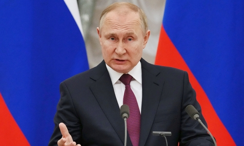 «Америка зажимает в угол Россию». В российском боксе высказали отношение к решению Путина. Видео