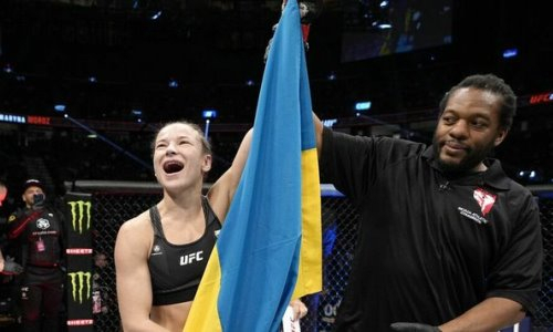 Украинка расплакалась и выдала эмоциональную речь после победы над Марией Агаповой в UFC. Видео