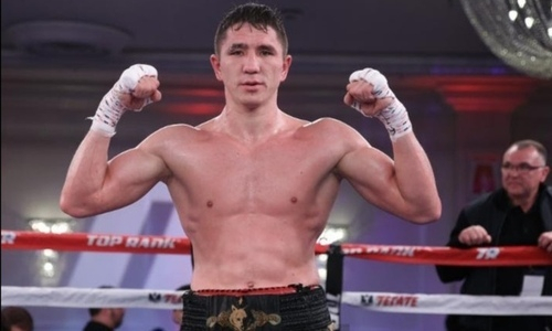 Боксер из Казахстана показал нереальную форму и запустил «челлендж». Видео