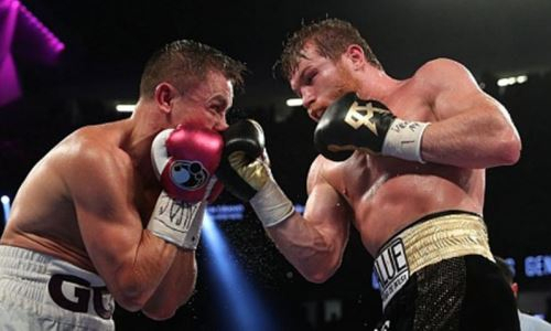 «Может повториться». Абель Санчес дал важный совет Головкину на третий бой с «Канело»