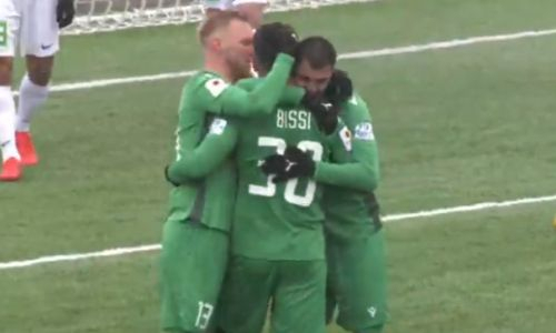 Курьезный гол и два удаления. «Атырау» и «Мактаарал» выявили победителя в матче КПЛ. Видео