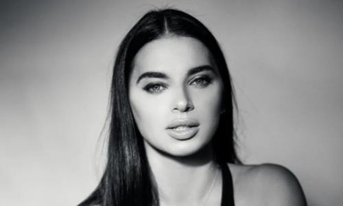 «Здесь мне комфортнее всего». Жена Усика призналась, какая страна лучше всего поддерживает украинских беженцев