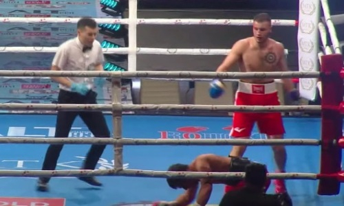 Непобежденный казахстанский боксер встал после нокдауна и нокаутировал таджикистанца. Видео