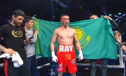 Боксер из Казахстана побил «Невероятного» мексиканца и стал чемпионом мира