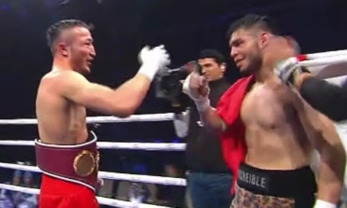 Скандалом закончился бой казахстанского боксера с мексиканцем за титул чемпиона мира. Видео