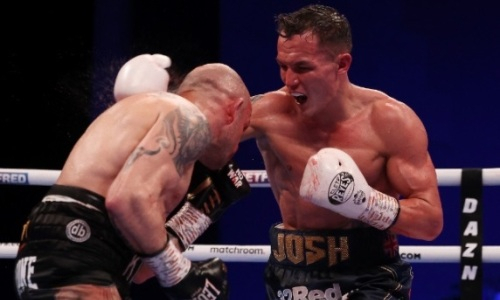 Боксер со сломанной челюстью нокаутировал чемпиона мира. Фотофакт