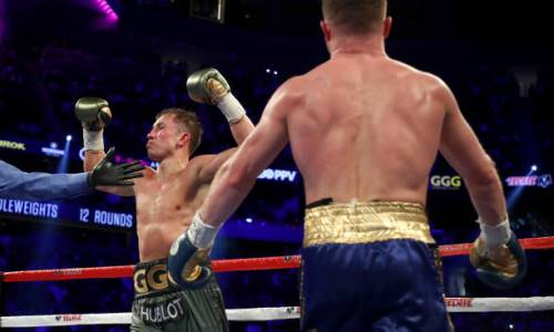 «Очень странная ситуация». О тайных рычагах воздействия Головкина на «Канело» рассказали в США