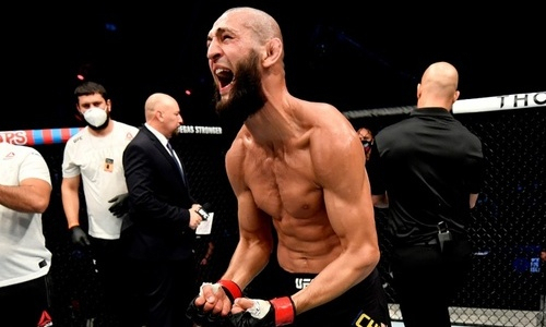 Известный боец оценил шансы Бернса нанести первое поражение Чимаеву в UFC