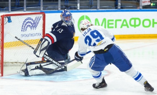 Фоторепортаж с матча плей-офф КХЛ «Металлург» — «Барыс» 6:2