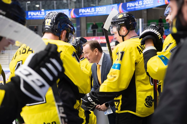 «Болейте за нас до конца». Игрок ХК «Сарыарка» о Континентальном Кубке