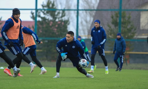 КФФ представила фоторепортаж с тренировки молодежной сборной Казахстана