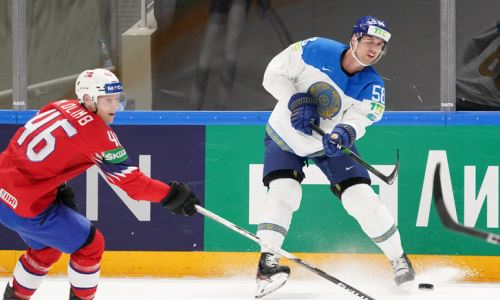 Топ-клуб КХЛ может лишиться хоккеиста сборной Казахстана