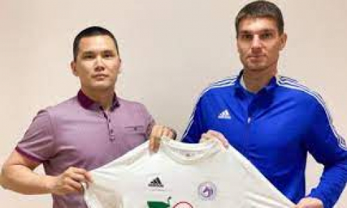 Казахстанский клуб подписал контракт с Сидельниковым