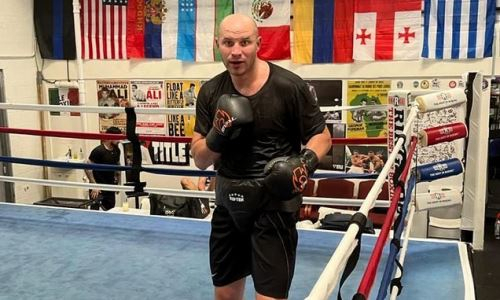 «Пока не стану чемпионом мира». Стопроцентный нокаутер-супертяж из Казахстана назвал свое главное оружие