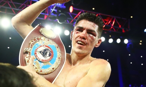 Экс-чемпион мира потерпел сенсационное поражение после дисквалификации