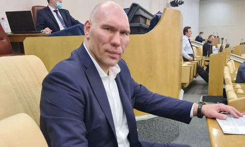 Валуев отреагировал на идею допустить Украину на футбольный ЧМ-2026 без отбора