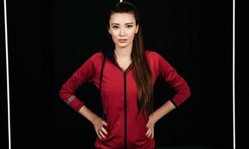 Сабина Алтынбекова разместила завораживающее видео из спортивного зала