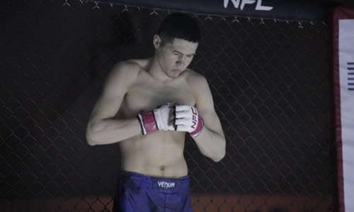 Казахстанский экс-претендент на титул чемпиона Naiza подписал контракт с зарубежным промоушном