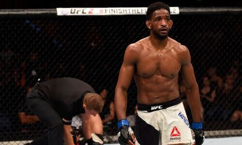 «Он снова доказал». «Сенсация» из UFC вызвал восторг эксперта перед боем с Рахмоновым