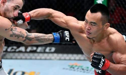 Назван победитель третьего боя казахского файтера в UFC