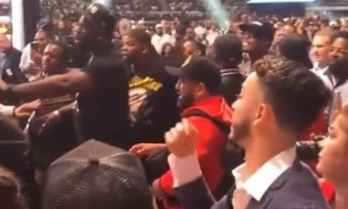 Чемпион мира в весе Головкина устроил потасовку на чужом вечере бокса. Видео