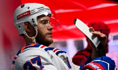 Защитник соперника «Барыса» по КХЛ завершил карьеру. Он провел 551 матч в лиге и выигрывал Кубок Гагарина