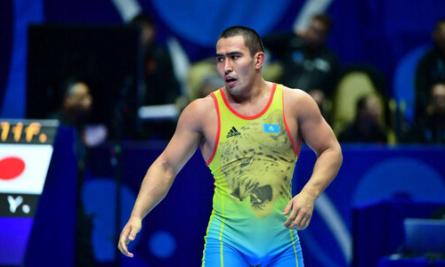 Чемпион Азии из Казахстана выиграл третью медаль на ЧА