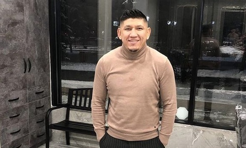 Куат Хамитов удивил своим видом и поспешил успокоить подписчиков. Фото