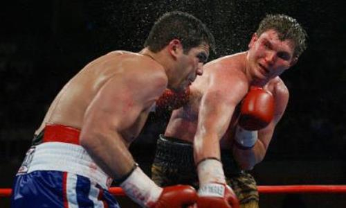 «Мог умереть на ринге». Легендарный чемпион мира из Казахстана поставил крест на карьере соперника