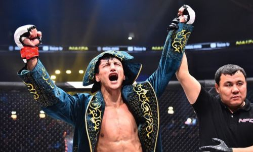 Казахстанский экс-чемпион отправился в США с бойцами UFC