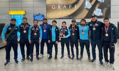 «И не стыдно же такое озвучивать!». Казахстанцы возмущены премиями борцам за медали чемпионата Азии