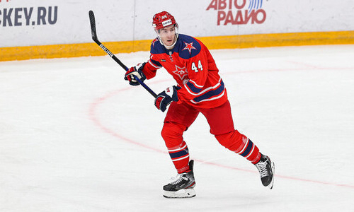 В России удивились игре «стомиллионного» экс-капитана «Барыса» в финале плей-офф КХЛ